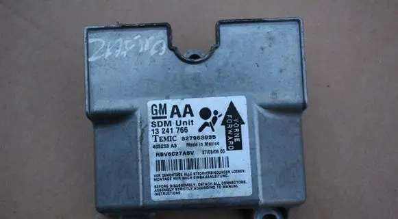Opel Zafira B Airbag control unit/module 13241766