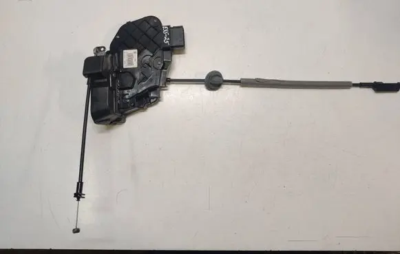 Volvo V70 Rear door lock 31416683