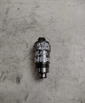 Opel Astra G Fuel pressure regulator 
