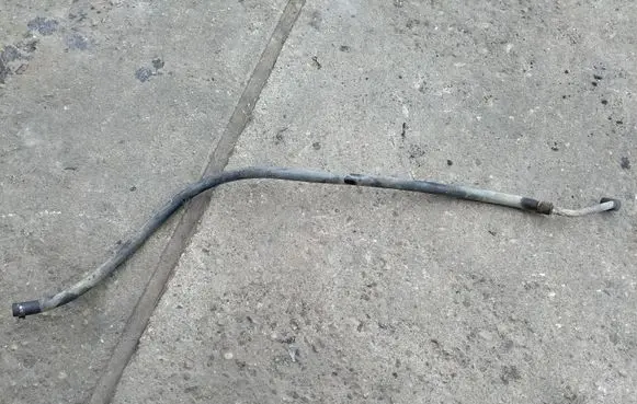 Volkswagen PASSAT B5.5 Power steering hose/pipe/line
