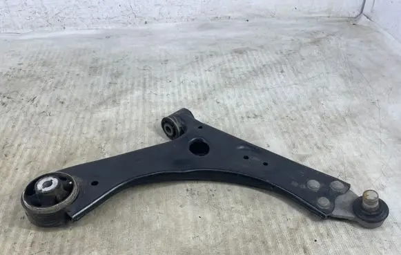 Ford Kuga III Front lower control arm/wishbone LX613A423BEA
