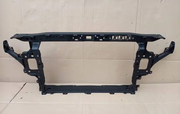 Hyundai i30 Radiator support slam panel 