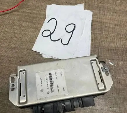 Mercedes-Benz E W211 ESP (stability system) control unit A0315451532 05045101