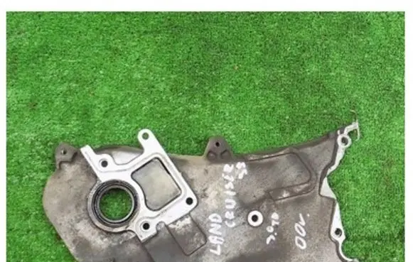 Toyota Land Cruiser (HDJ90) Timing chain cover 