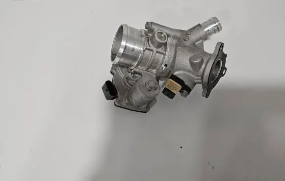 Hyundai i30 Throttle valve 3515008200 35150-08200 3937407000