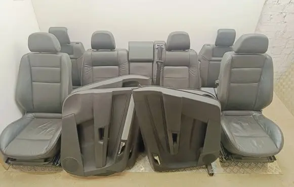 Seat set