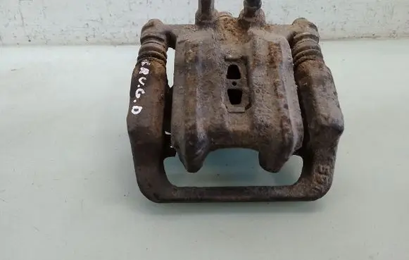 Honda CR-V Rear brake caliper