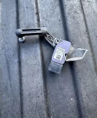 Volvo V60 Front height sensor lever 32246992 A426S 19273