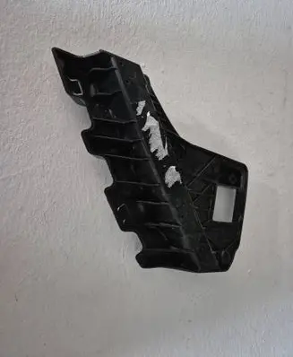 Tesla Model Y Headlight/headlamp mounting bracket 24546182