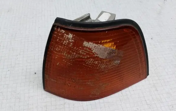 BMW 3 E36 Front indicator light