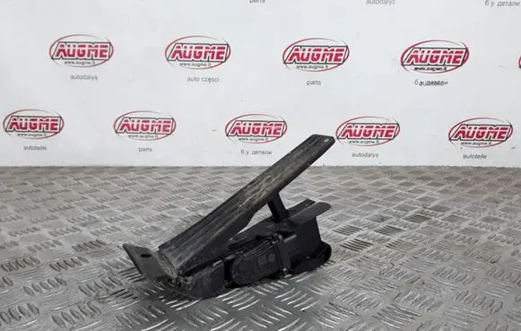 BMW X5 F15 Accelerator throttle pedal 35426853175 12037313DE