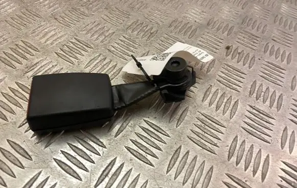 Audi Q5 SQ5 Rear seatbelt buckle 8R0857753E