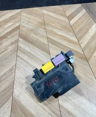 Mercedes-Benz C W204 Fuse module 2045453901 2044422400 2045456132