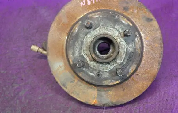Chevrolet Lacetti Front wheel hub spindle knuckle