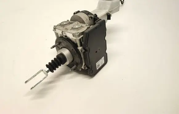 Jaguar I-Pace Master brake cylinder J9D32D519AAK
