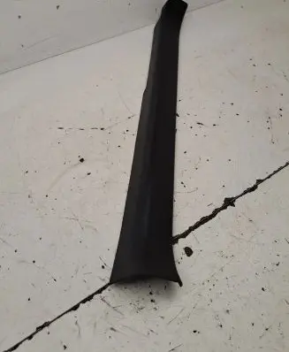 Toyota Yaris (B) pillar trim (top) 679140D200