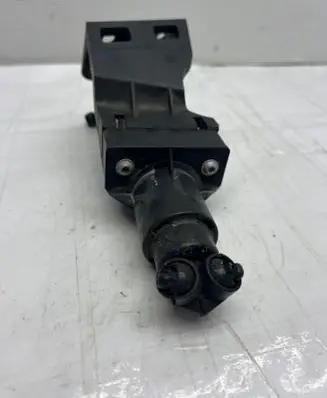 Mercedes-Benz GL X164 Headlight washer spray nozzle A1648600547
