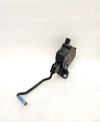 Lexus RX 450H Accelerator throttle pedal 7811048111