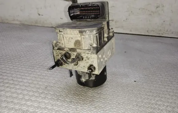Skoda Fabia Mk1 (6Y) ABS Pump 0265222006 0265800003