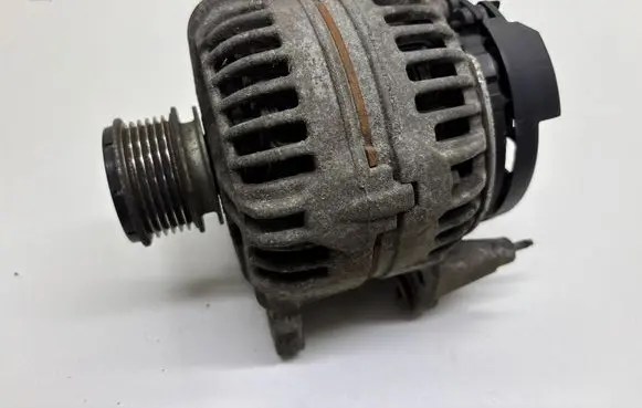 Skoda Octavia Mk2 (1Z) Generator/alternator 06F903023F