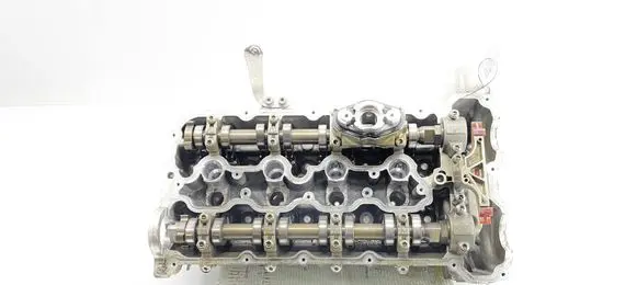 BMW 7 F01 F02 F03 F04 Engine head 7573936