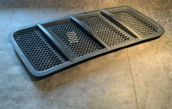 Mercedes-Benz ML W166 Quarter panel pressure vent 