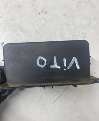 Mercedes-Benz C W203 Glow plug pre-heat relay 51799030