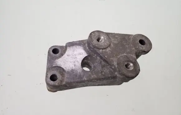 Opel Astra H Gearbox mounting bracket 90538553