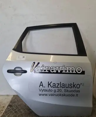 Hyundai i30 Rear door 