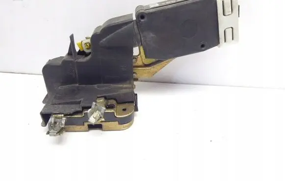 Mitsubishi Space Star Front door lock