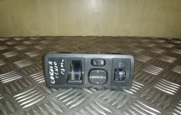 Toyota Corolla Verso E121 Wing mirror switch 5544120140