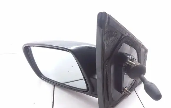 Toyota Yaris Manual wing mirror E13010399