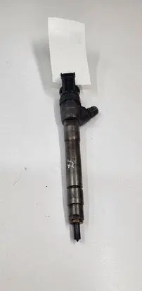 Nissan Qashqai+2 Fuel injector 0445110546