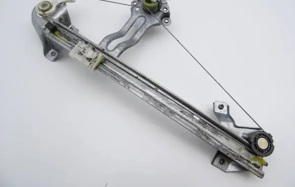 Opel Vectra B Rear door manual window regulator 90464335