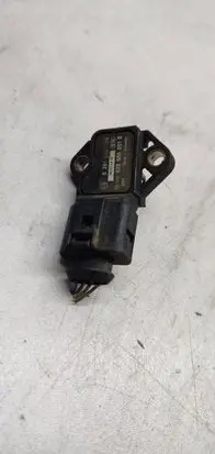 Volkswagen PASSAT B6 Air pressure sensor 038906051B