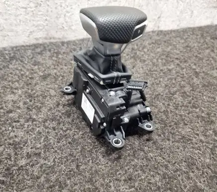 Audi A5 Gear shifter/selector 8W2713041Q