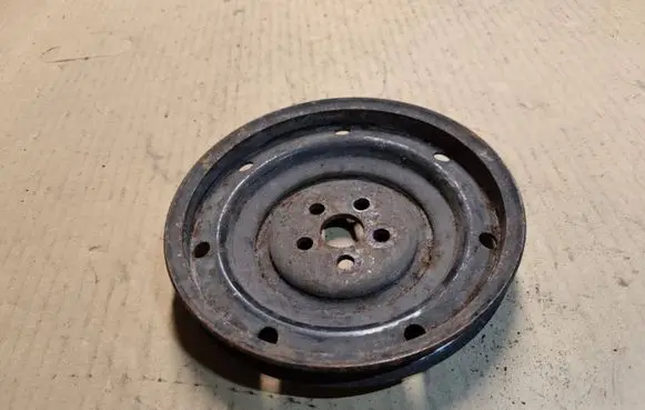 Jeep Cherokee XJ Crankshaft pulley