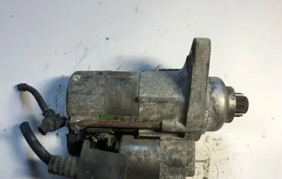 Volkswagen PASSAT B6 Starter motor 02Z911023H 02Z911023