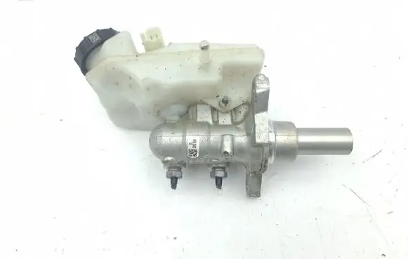Ford Kuga III Master brake cylinder JX612K478B