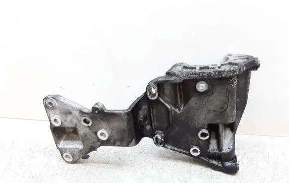 Volvo V70 Generator/alternator bracket 31316673