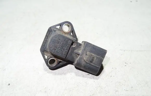 Volkswagen PASSAT B5.5 Air pressure sensor 0281002177 038906051
