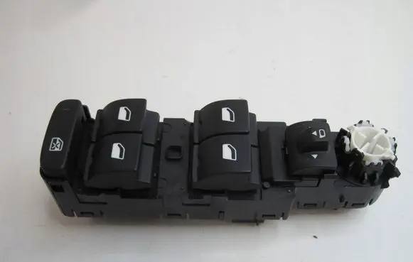 Peugeot Partner III Central console control unit 98423400ZD