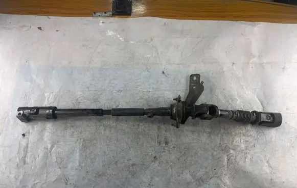 Jeep Grand Cherokee (WK) Steering column universal joint