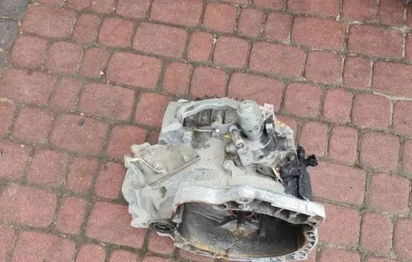 Opel Corsa D Manual 7 speed gearbox 878539856100005