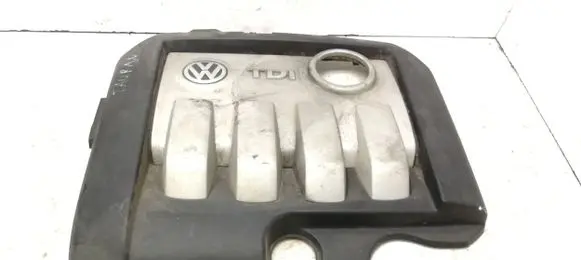 Volkswagen Touran I Engine cover (trim) 03G103925AN 03G103925AJ