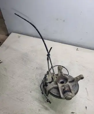 Mercedes-Benz ML W163 Rear wheel hub 