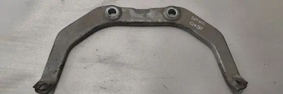 Infiniti QX50 (J50) Engine mounting bracket
