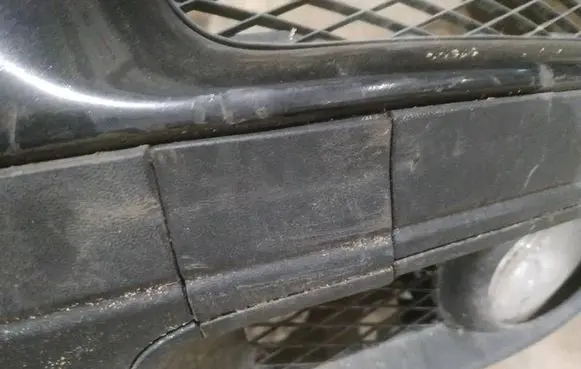 Volkswagen Touareg I Front tow hook cap/cover 