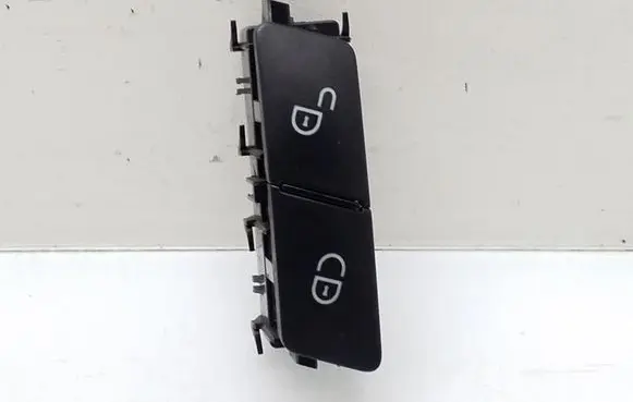 Mercedes-Benz E W212 Central locking switch button A2048706310