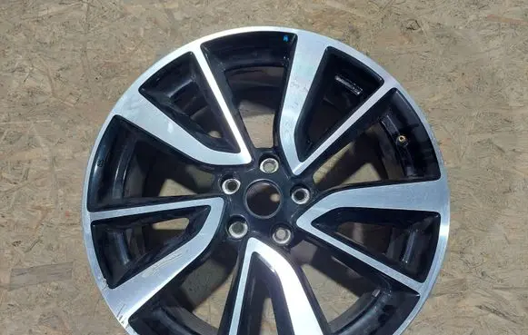 Nissan X-Trail T32 R19 alloy rim 4CB3AMB95 27020463